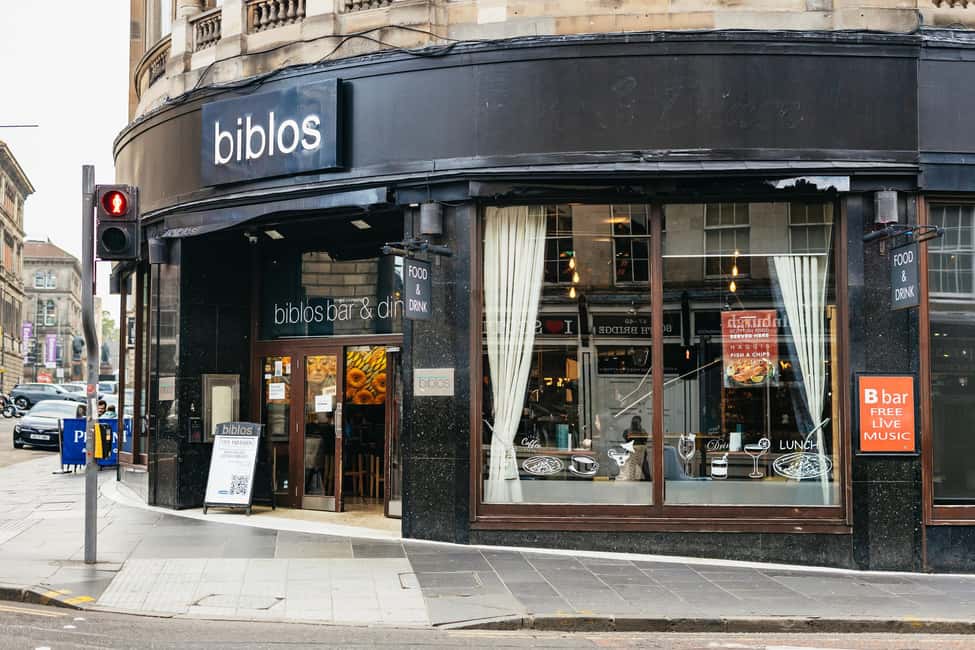 Edinburgh: Scottish Dinner and Folk Music Experience - Timing and Group Flow in a 3-Hour Edinburgh Evening