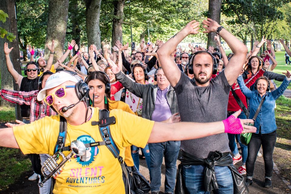 Edinburgh: Silent Disco Adventure Tour - Polka on Princes Street, Macarena on the Mound