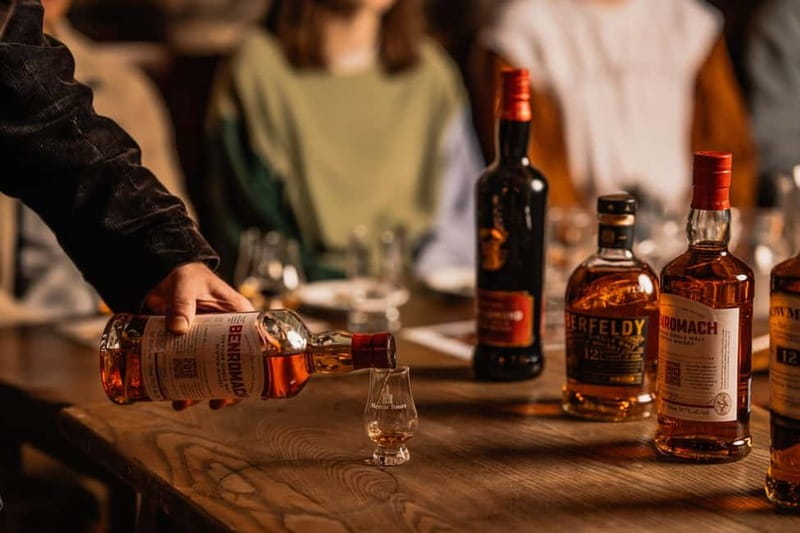 Edinburgh: Small-Group History of Whisky Tour with Tasting - Old Town Whisky Stories: water of life, King James IV, and the Surgeon Barbers