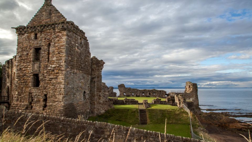Edinburgh: St Andrews, Dunfermline Abbey and Fife Coast Tour - A Fife coast walk with time to breathe (not just tour)