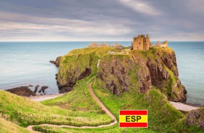 Edinburgh: St Andrews, Dunnottar Castle & Falkland Tour - Falkland Coffee Break and the Outlander Inverness Look