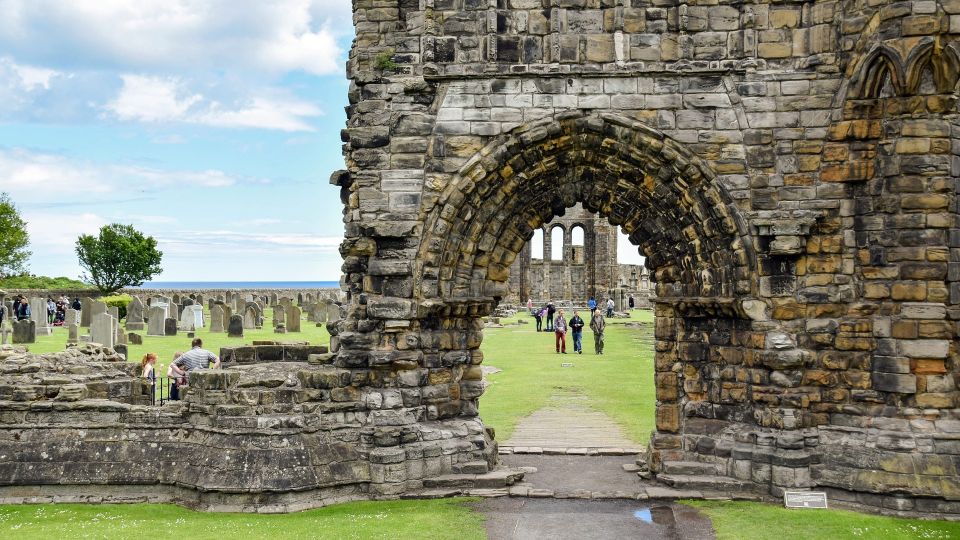 Edinburgh: St Andrews, Dunnottar Castle & Falkland Tour - Price and Logistics: What $87 Really Buys