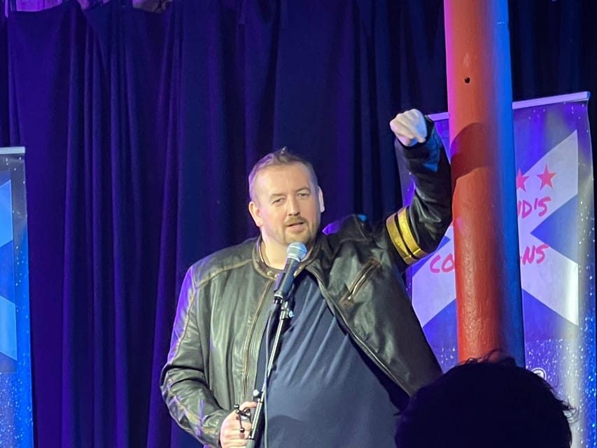 Edinburgh: Stand Up Comedy Show - Finding the Beehive Inn and getting upstairs