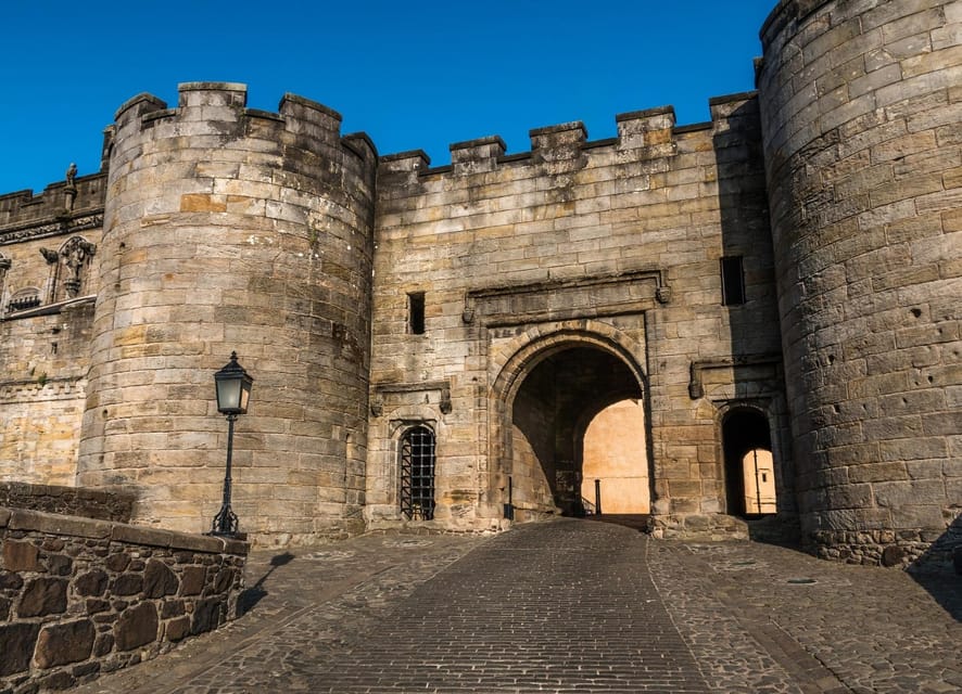 Edinburgh: Stirling Castle, Kelpies, Whisky & Highlands Tour - From Morrison St to Stirling: the day starts with a proper drive