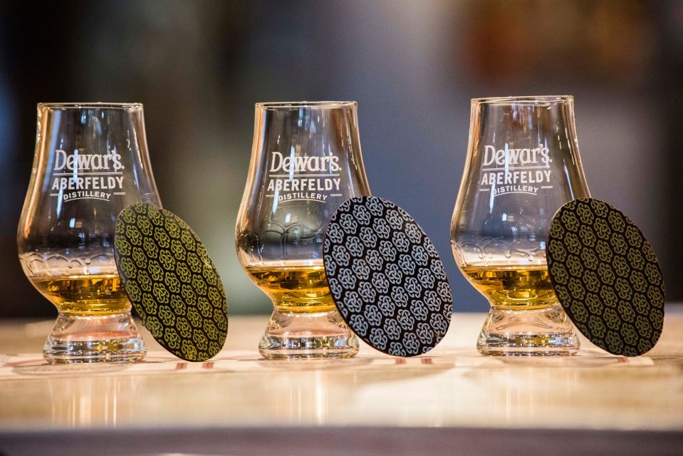 Edinburgh: Ultimate Whisky Experience - Aberfeldy lunch stop: quick reset, real village atmosphere