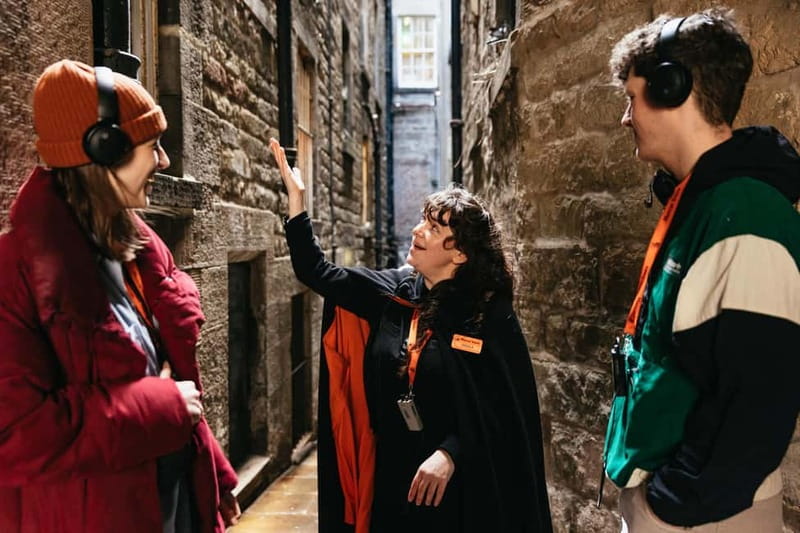 Edinburgh: Underground Vaults Evening Ghost Tour with Whisky - The Old Town Walk: Stories That Match the Streets
