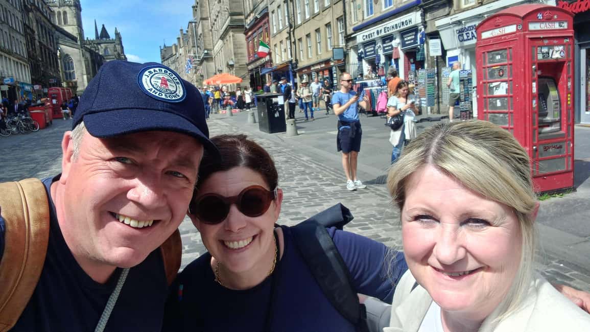 Edinburgh Welcome Tour: Private Tour with a Local - Guide style you’ll feel right away: friendly, tailored, and question-friendly