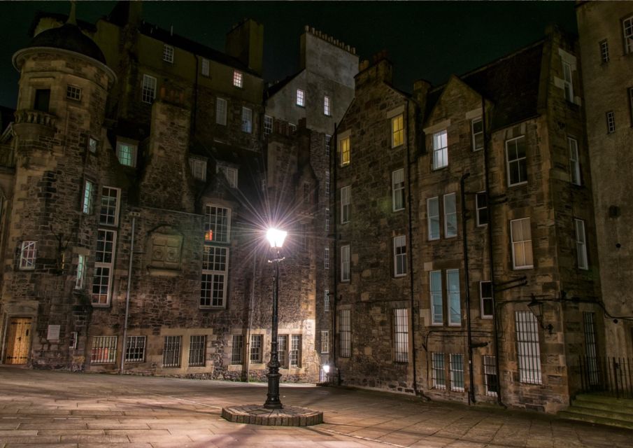 Edinburgh: Witches & Haunted History Walking Tour - Key moments that make this tour feel different