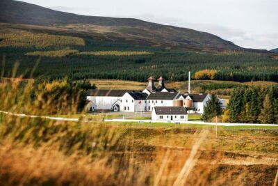 From Edinburgh: 3-Day Isle of Skye and The Highlands Tour - Day 1: Kelpies, Callander, Glencoe, Glenfinnan, and the Commando Memorial