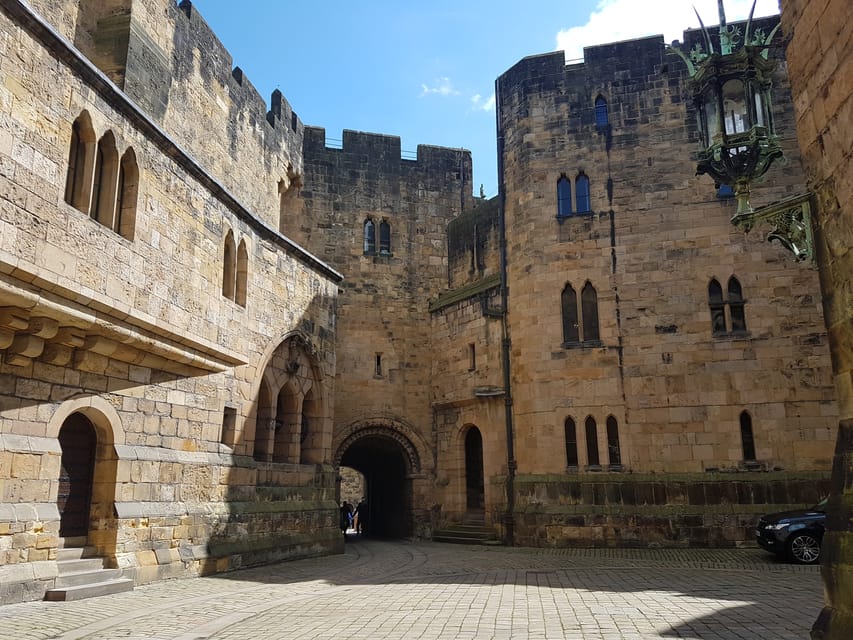 From Edinburgh: Holy Island, Alnwick Castle & Northumbria - Key moments worth looking forward to