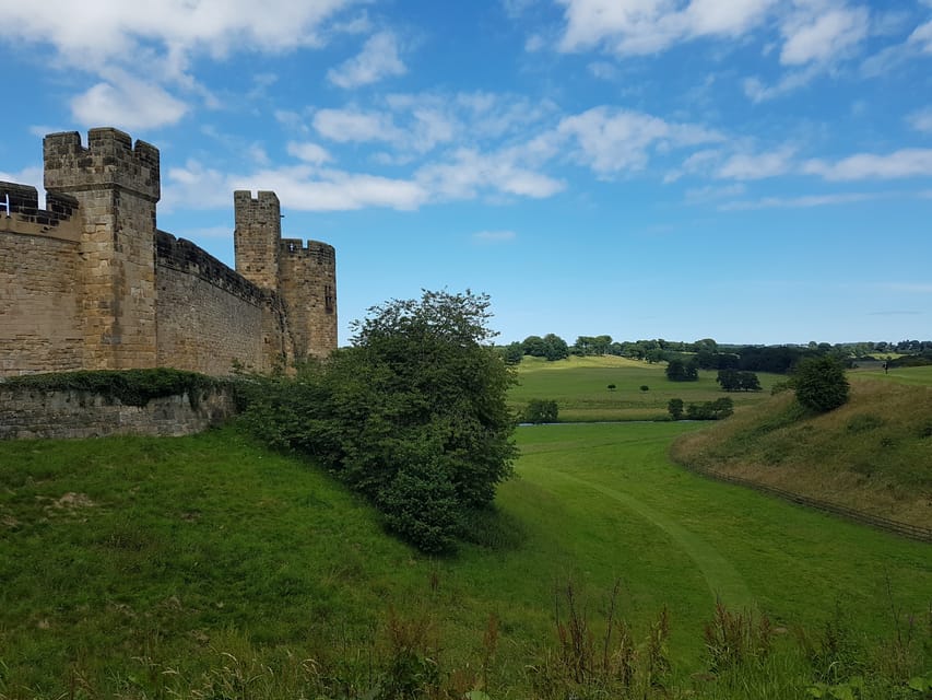 From Edinburgh: Holy Island, Alnwick Castle & Northumbria - Lunch, timing, and why the schedule feels balanced