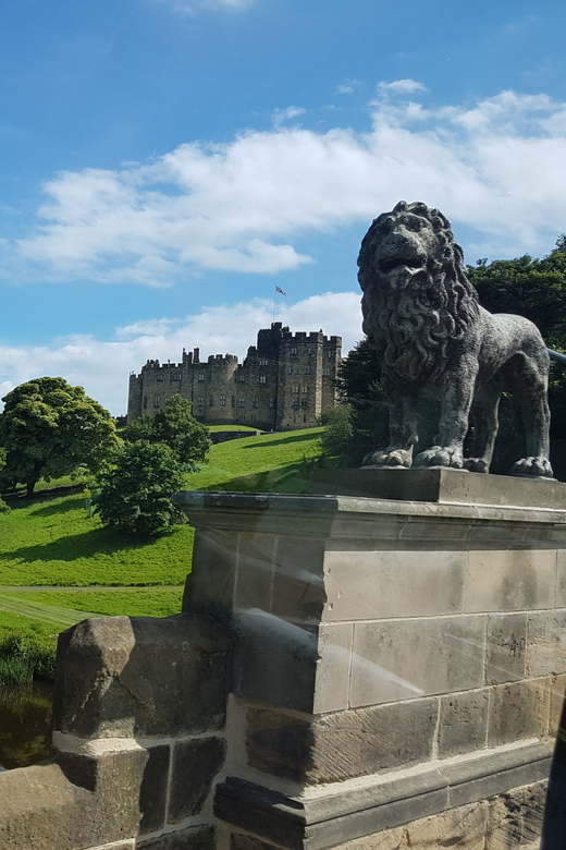 From Edinburgh: Holy Island, Alnwick Castle & Northumbria - Price and logistics: getting $85 worth of Northumbria