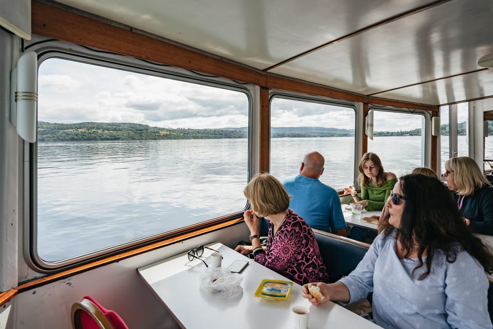 From Edinburgh: Loch Lomond, Stirling Castle & Kelpies Tour - The optional Loch Lomond boat cruise: worth it if you want the full loch