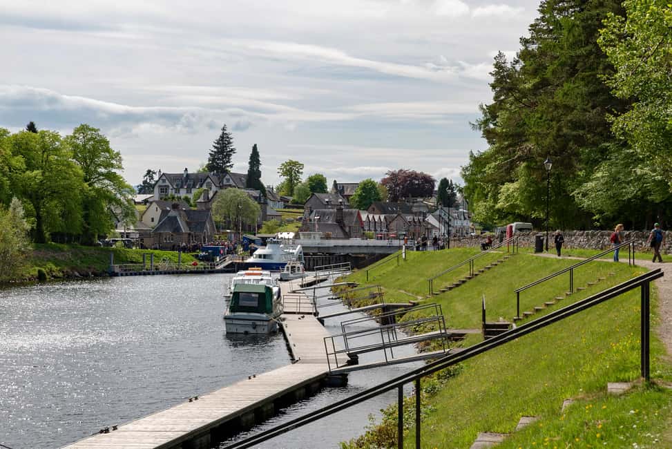 From Edinburgh: Loch Ness and Highlands Tour in Spanish - Commando Memorial and Ben Nevis: When the Drive Gets Meaning