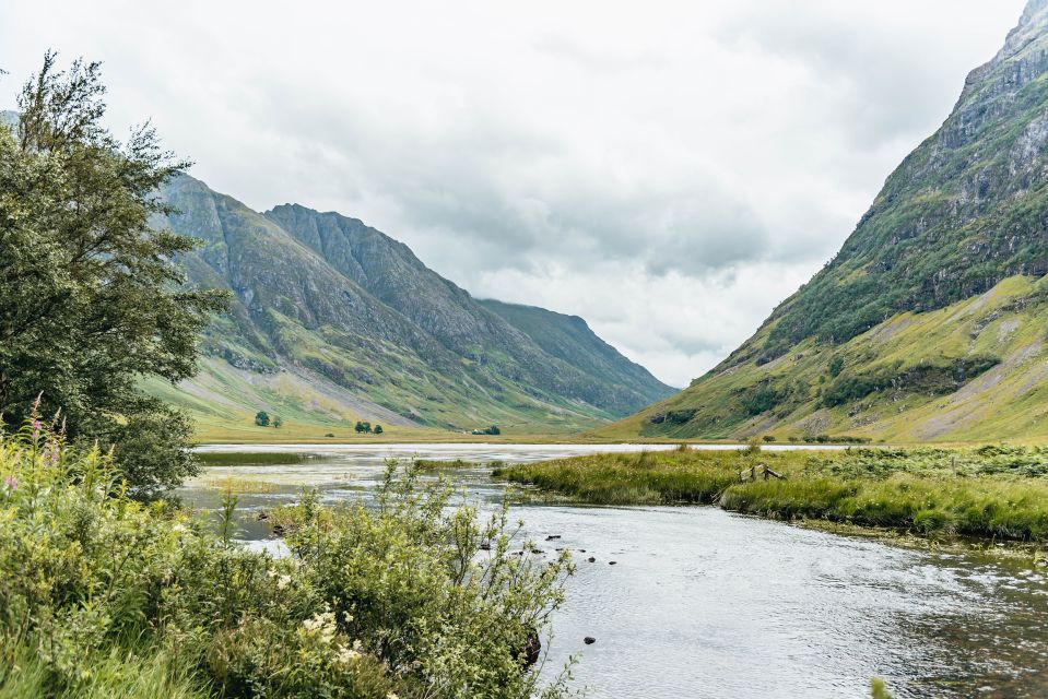 From Edinburgh: Loch Ness, Glenoce & The Highlands Day Tour - Guide Quality: Why the Driver Makes or Breaks the Day