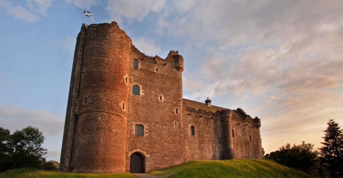 From Edinburgh: Outlander Adventure Day Tour with Entry - Meeting up in Edinburgh: quick start, easy navigation