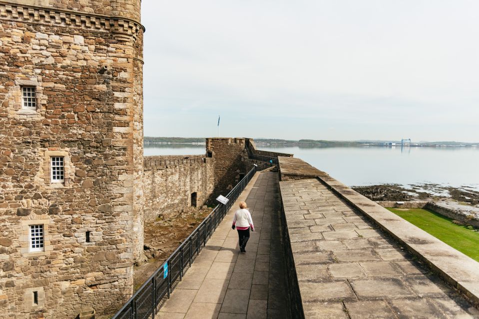 From Edinburgh: Outlander Experience 2-Day Tour - The rhythm of this 33-hour Outlander route