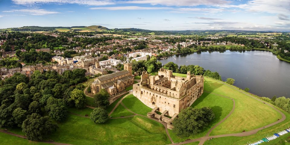 From Edinburgh: Outlander, Palaces, and Jacobites Day Trip - Midhope Castle as Lallybroch—or the Forth Bridges as your season-saving plan