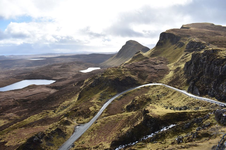 From Glasgow: 3-Day Isle of Skye, Highlands & Loch Ness Tour - Day 2: your Skye menu, then the Storr at the end