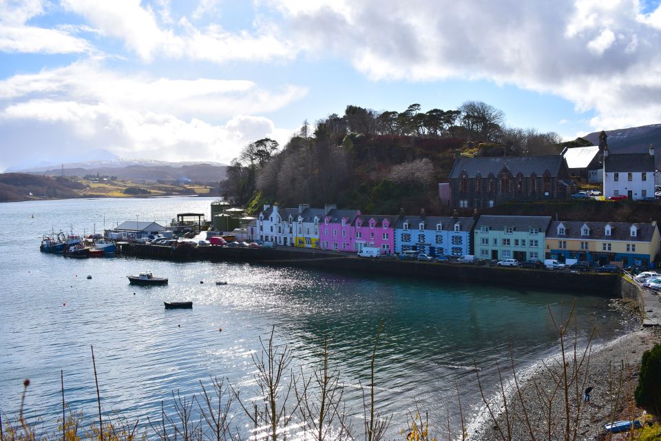 From Glasgow: 3-Day Isle of Skye, Highlands & Loch Ness Tour - Day 3: Eilean Donan, Fort Augustus lunch, Loch Ness views, then Pitlochry