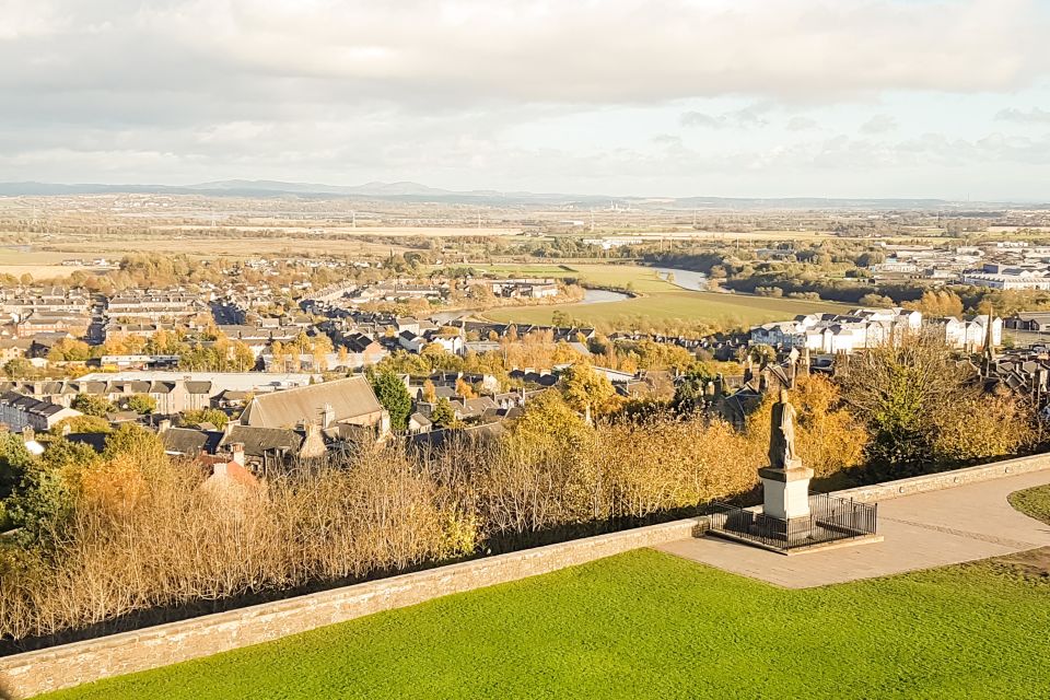 From Glasgow: Loch Lomond, Trossachs & Stirling Castle Tour - Meeting Up in Glasgow: Timberbush Tours and the Coach Comfort