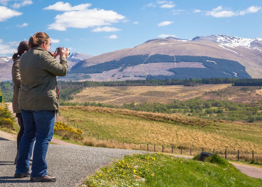 From Inverness: Jacobite Steam Train and Highlands Tour - The Jacobite Steam Train stretch: Fort William to Mallaig in real time