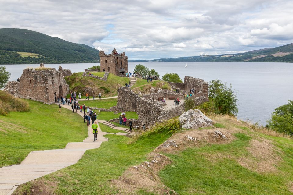From Inverness: Loch Ness Cruise and Urquhart Castle - The guided coach ride: the Highlands explained in plain English