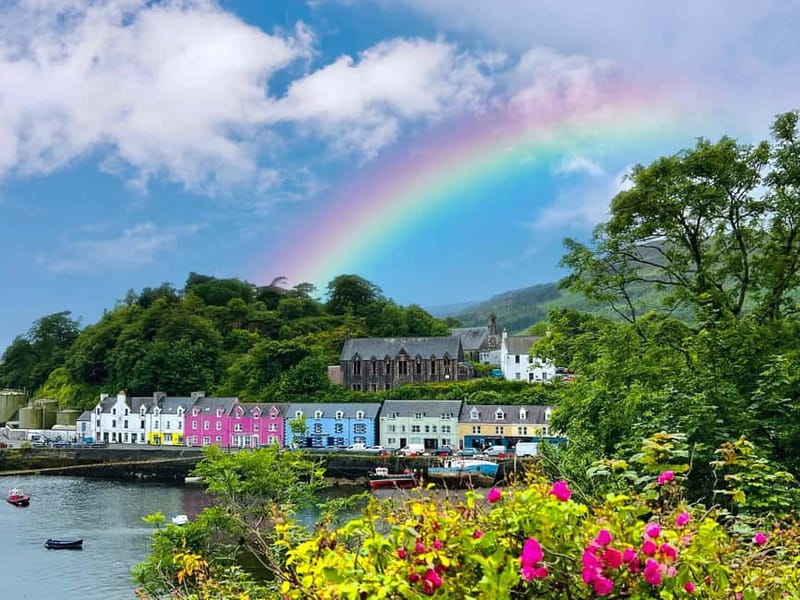 From Inverness: Skye Explorer Full-Day Tour with 3 Hikes - Portree lunch break: pick up food fast, then walk the shoreline