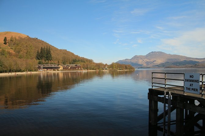 Full-Day Highland Lochs Glens and Castles Tour from Edinburgh - Kilchurn Castle at Loch Awe: quick photos with dramatic scale