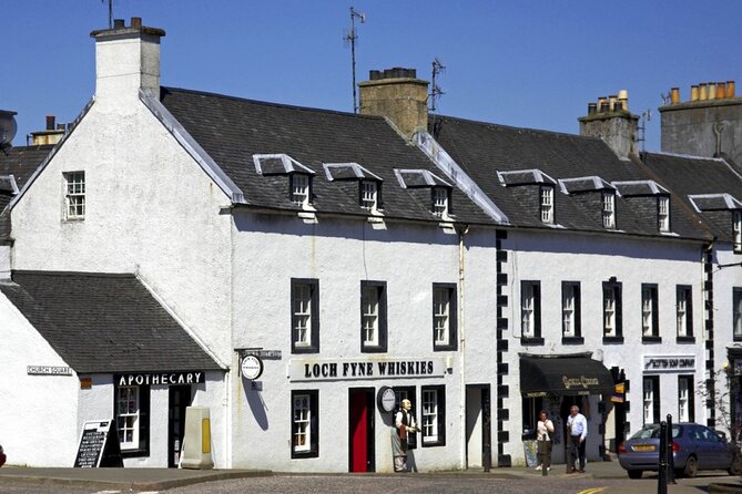 Full-Day Highland Lochs Glens and Castles Tour from Edinburgh - Inveraray: the best time to slow down, eat, and choose an extra ticket