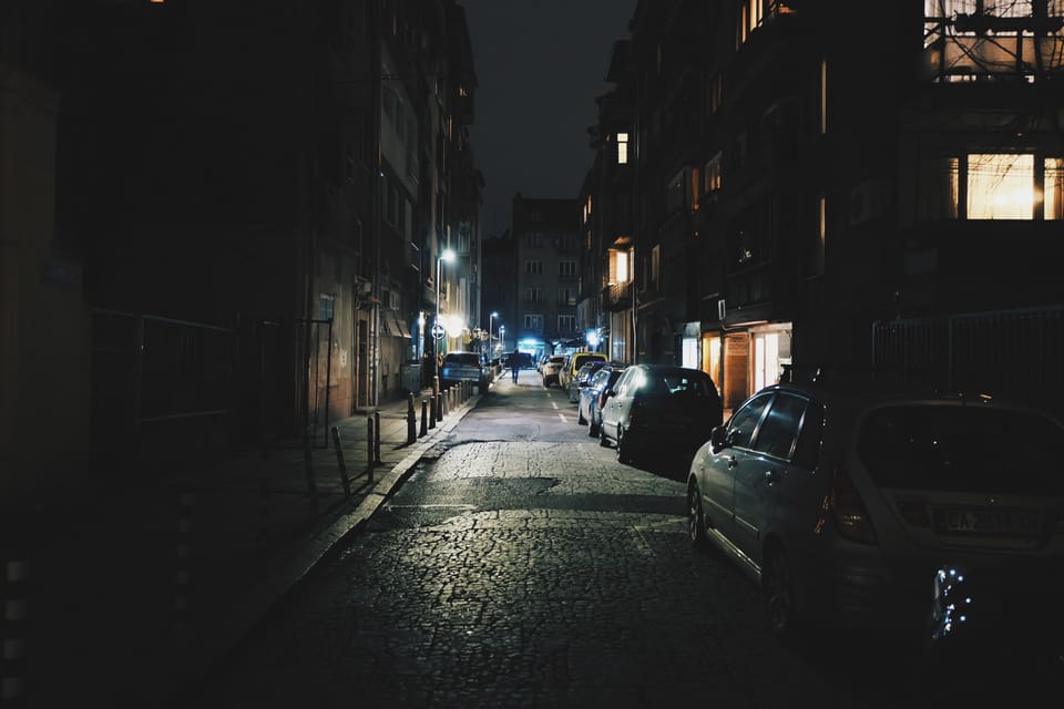 Ghosts, Ghouls & Gallows :The Original Bristol Ghost Walk - St Nicholas Market alleyways: where local legends feel close