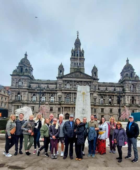 Glasgow: City Center Guided Walking Tour - City Chambers to the University Area: landmarks plus context