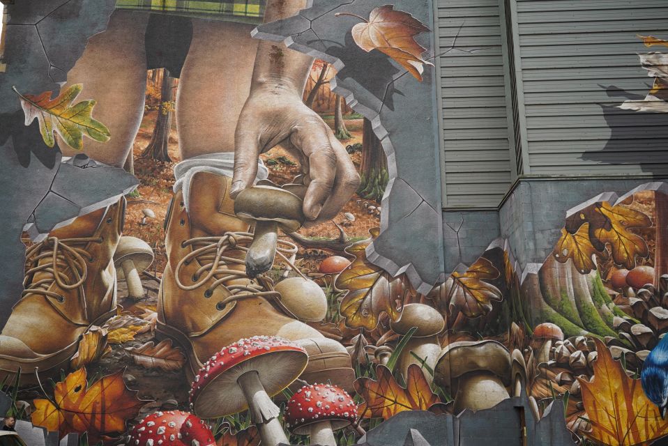 Glasgow: Food and Drink Tour - The short walks (20 minutes each): sights, culture, and city stories