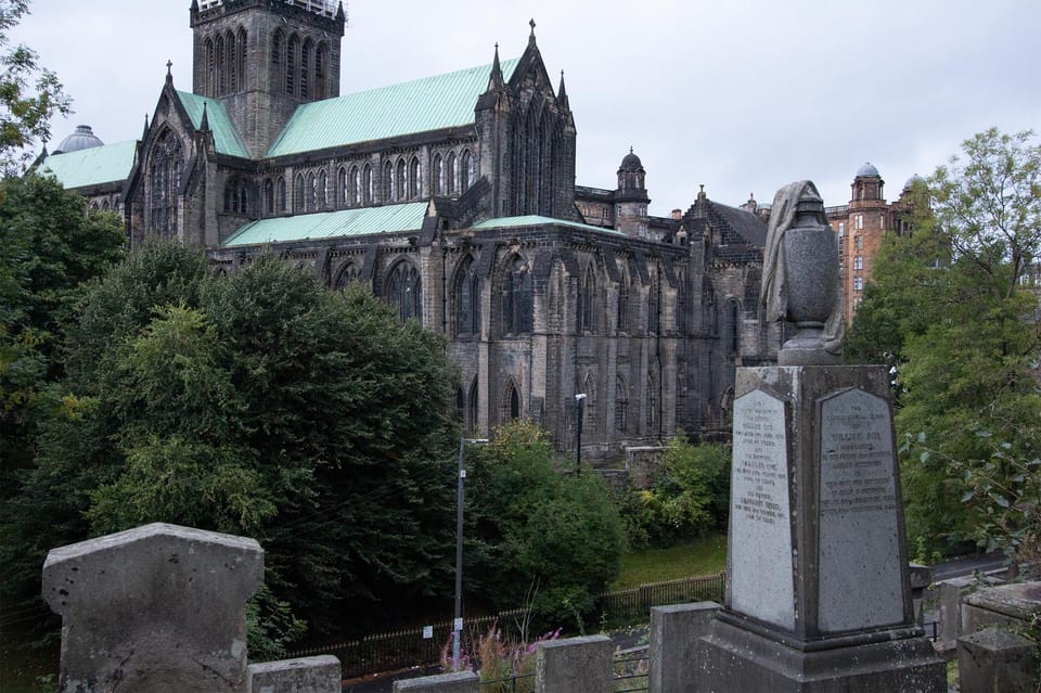 Glasgow: Ghouls, Ghosts & Gruesome Tales Guided Walking Tour - Stop by Stop: What You’ll See and Why It Matters