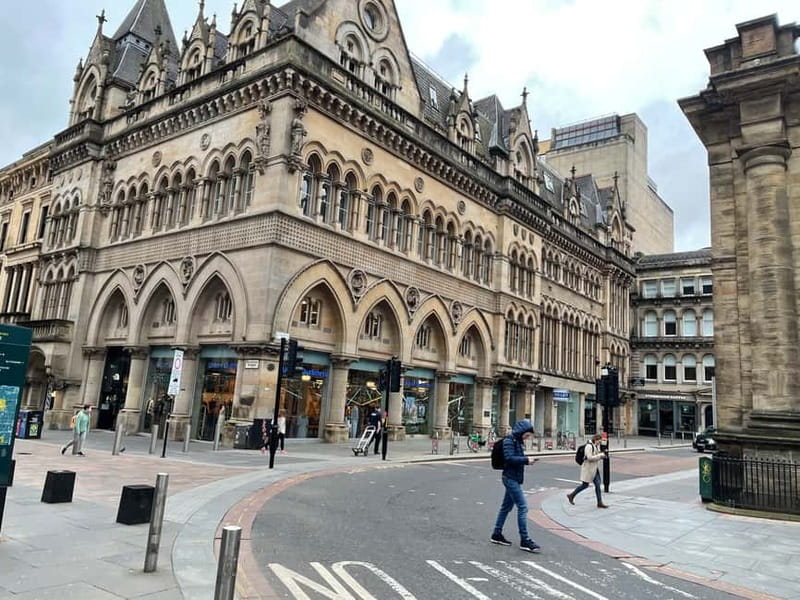 Glasgow: Historical Walking Tour: Guided by a local actor - Value check: why $20 feels fair for a 2-hour story route