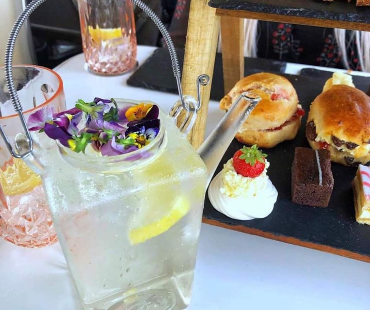Glasgow: Vintage Bus Tour with Afternoon Tea or Gin - Riding the Red Bus Bistro: What This Tour Feels Like