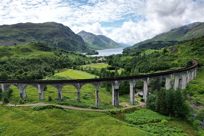 Glenfinnan, Glencoe and Scottish Highlands Day Tour - Glencoe in minutes: the weeping valley and how to make the most of a 10-minute stop