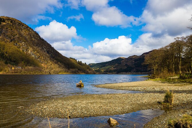 Glenfinnan Viaduct, Glencoe and Loch Shiel 1 Day Tour - Edinburgh - Guides, group size, and the vibe on the mini-coach