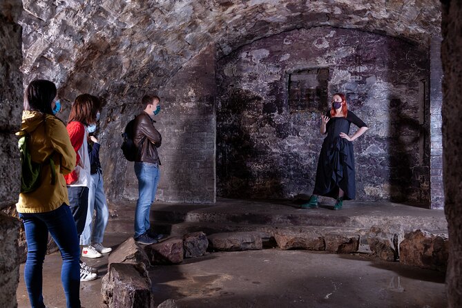 Haunted Vaults and Graveyard Walking Tour in Edinburgh - The walking route and how the timing really feels
