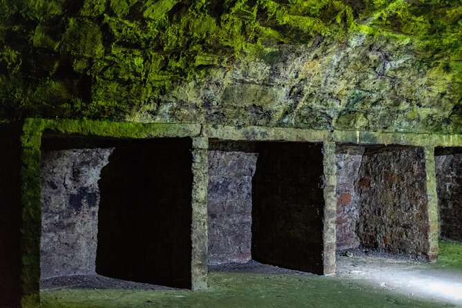 Haunted Vaults Walking Tour in Edinburgh - What to Wear and Bring: Stairs, Dark Corners, and Comfort