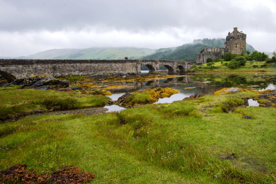 Inverness: Isle of Skye and Eilean Donan Castle Day Trip - Portree Lunch and Harbor Break: Where the Day Breathes