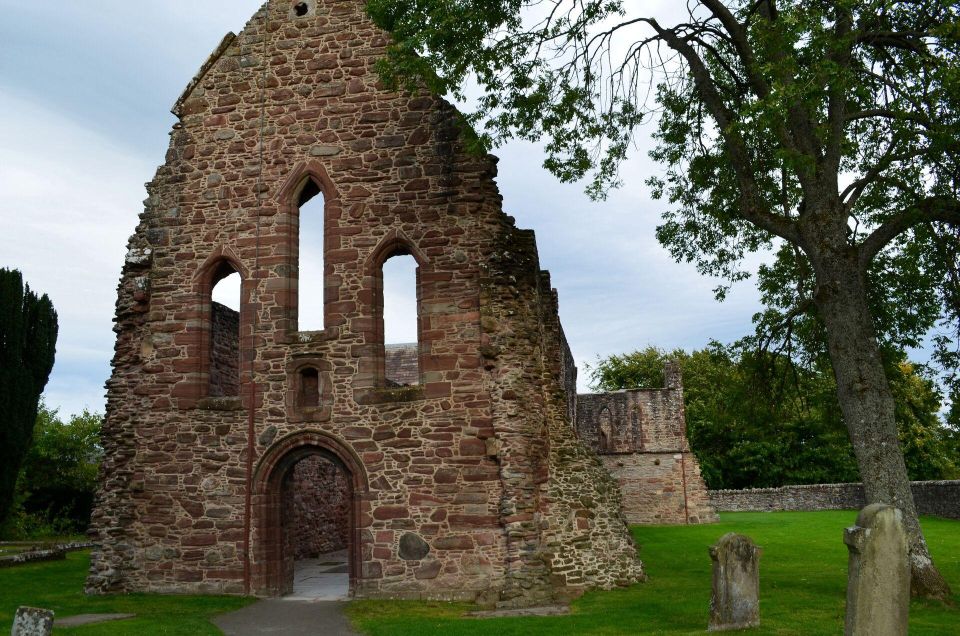 Inverness: Loch Ness Cruise, Castle, and Outlander Tour - Culloden Battlefield: The Real Jacobite Story Behind Outlander