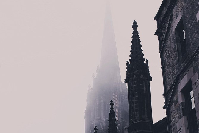 JK Rowling's Harry Potter Walking Tour in Edinburgh - Victoria Street in 10 minutes: that Diagon Alley vibe
