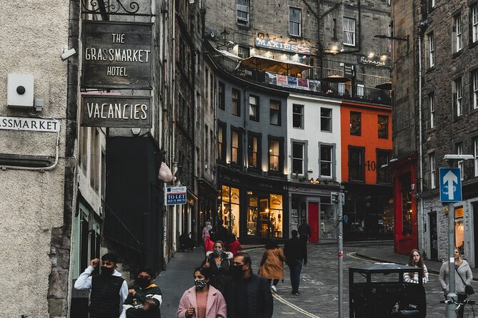 Original Harry Potter Locations Tour in Edinburgh : Guided Tour - Royal Mile storytelling: Harry Potter trivia on real street geometry
