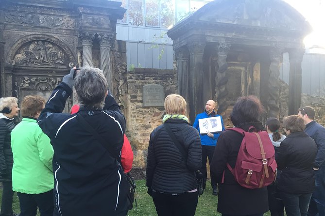 Private Greyfriars Kirkyard history tour - Comfort and etiquette: shoes, weather, and pacing in a cemetery