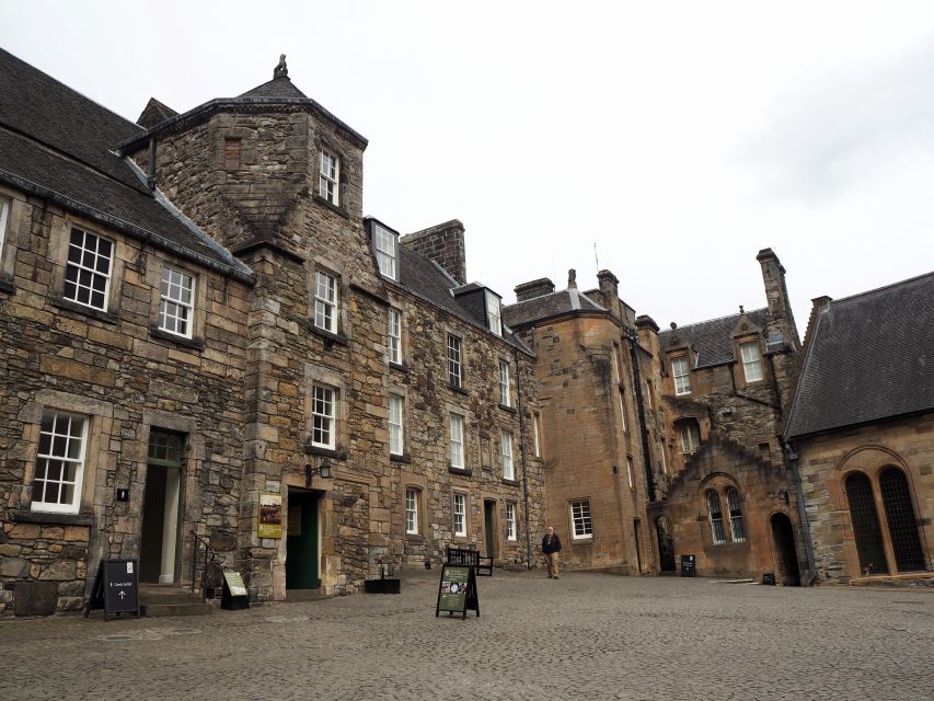 Rosslyn Chapel, Stirling Castle & Dunfermline Abbey Tour - Bannockburn battlefield stop: the 1314 story on the ground