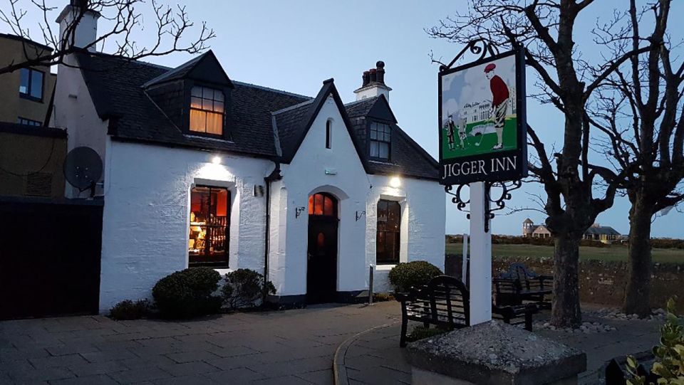 St Andrews: Golf Origins and Old Course History Tour - The Royal and Ancient viewpoint: where the town’s golfing identity shows