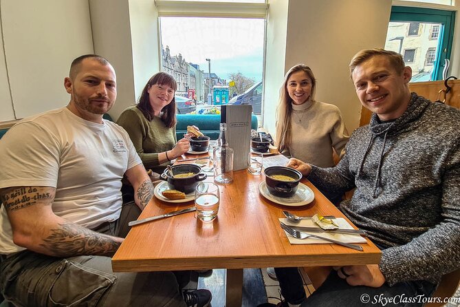 Tailored Premium Edinburgh Food Tour with Highest Quality Dishes - Old Town (About 2h15): Where Food and Neighborhood History Belong Together