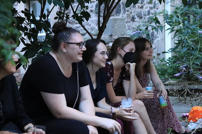 The Edinburgh Literary Pub Tour - The Performances: Poems, Characters, and Playful Rivalry