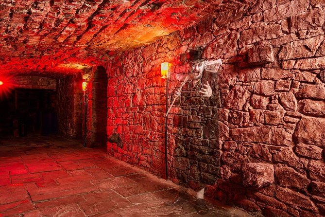 The World Famous Underground Ghost Tour - Greyfriars Kirkyard: Spooky Cemetery Stories in the Open Air